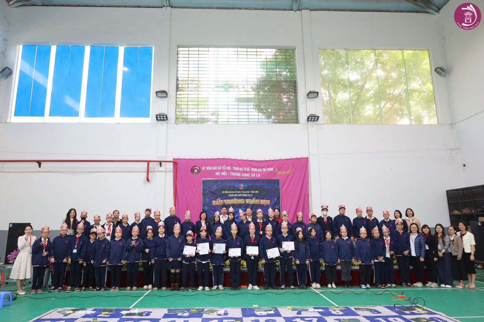 ĐẤU TRƯỜNG TOÁN HỌC