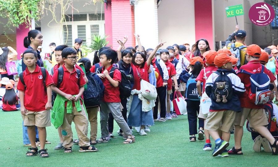 “AMAZING RACE” - KHÁM PHÁ HÀNH TRÌNH TRẢI NGHIỆM THÚ VỊ CỦA CÁC BẠN HỌC SINH KHỐI 3, 4 HNTL TẠI “CÁNH BUỒM XANH”