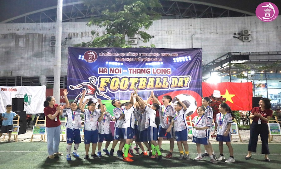 TƯNG BỪNG CÙNG GIẢI BÓNG ĐÁ HÀ NỘI - THĂNG LONG FOOTBALL DAY LẦN THỨ 5 ️