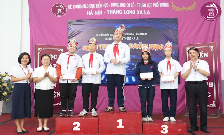 ĐẤU TRƯỜNG TOÁN HỌC - SÂN CHƠI BỔ ÍCH DÀNH CHO CÁC BẠN HỌC SINH YÊU THÍCH TOÁN HỌC TẠI HNTL - CHÚC MỪNG 05 HỌC SINH ĐẠT GIẢI CAO TẠI CUỘC THI
