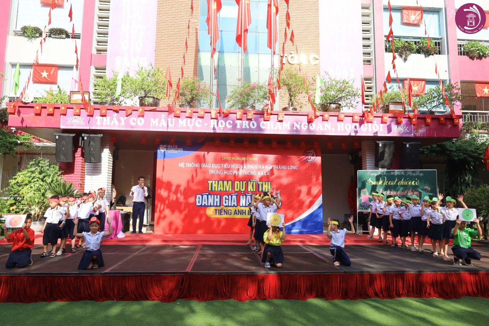 SINH HOẠT TRẢI NGHIỆM ĐẦU TUẦN CHỦ ĐỀ “AN TOÀN GIAO THÔNG CHO NỤ CƯỜI TRẺ THƠ” - KHỐI 1, 2, 3