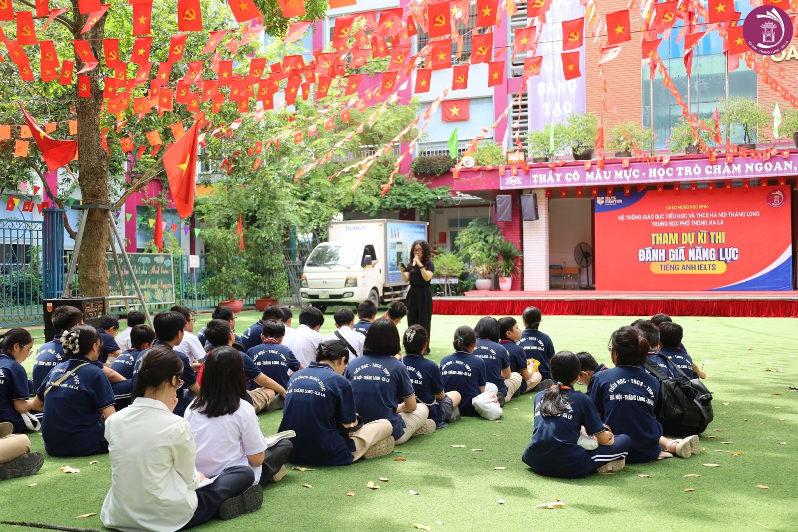 HỌC SINH HÀ NỘI THĂNG LONG XA LA THAM GIA KÌ THI ĐÁNH GIÁ NĂNG LỰC IELTS