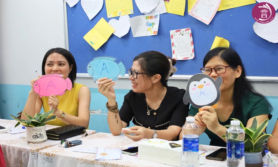 [HNTL PARENTS AS SPECIAL GUESTS- KHÁCH MỜI ĐẶC BIỆT CỦA HNTL] KHÁM PHÁ SHOW TRUYỀN HÌNH THỰC TẾ SHARK TANK TẠI LỚP 6A4